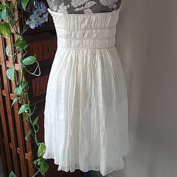 BCBGMaxazria ivory silk strapless dress Sz. 4 - Picture 3 of 8